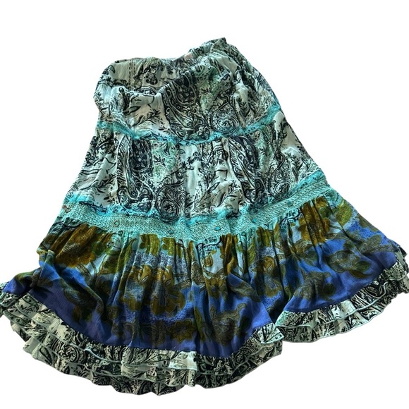 Elegant Paisley Midi Skirt in Blue and Green - Picture 1 of 4